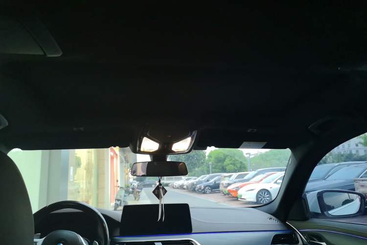 Used BMW 5 Series 2022 Restyled 530Li Leading Edition M Sport Package Headliner