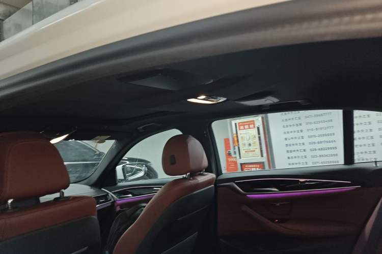Used BMW 5 Series 2022 Second Facelift 525Li M Sport Package Headliner