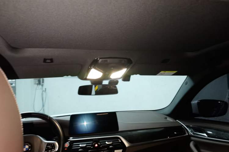 Used BMW 5 Series 2022 Restyled 525Li M Sport Package Headliner