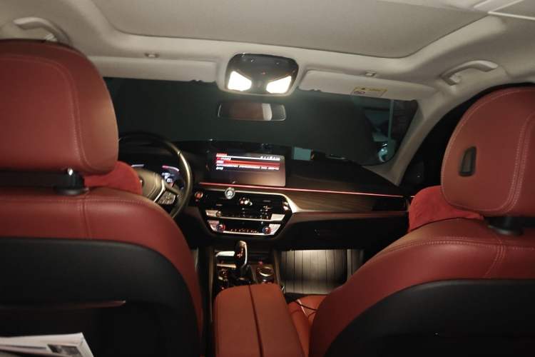 Used BMW 5 Series 2022 Updated 530Li Leading Edition Luxury Package Headliner