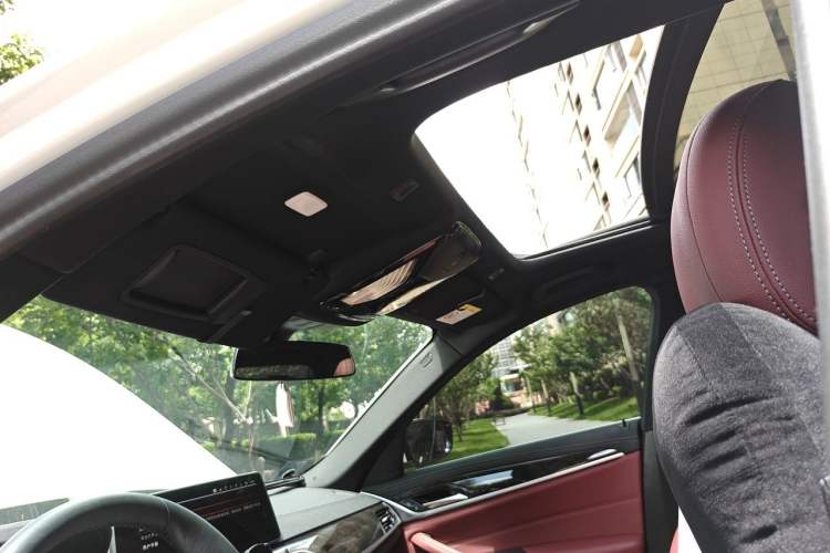 Used BMW 5 Series 2022 Restyled 525Li M Sport Package Headliner