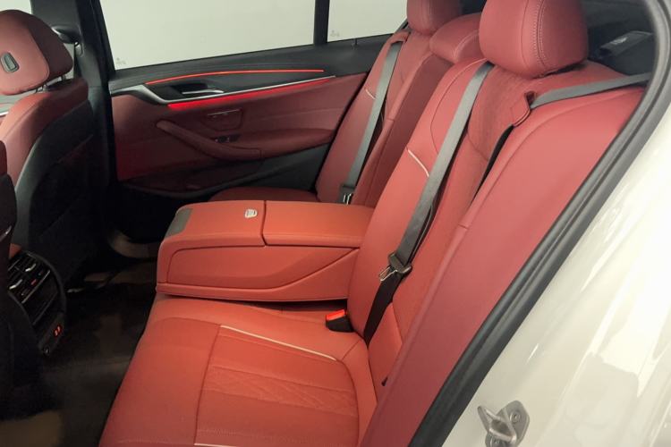 Used BMW 5 Series 2022 Second Facelift 530Li xDrive M Sport Package Interior 1