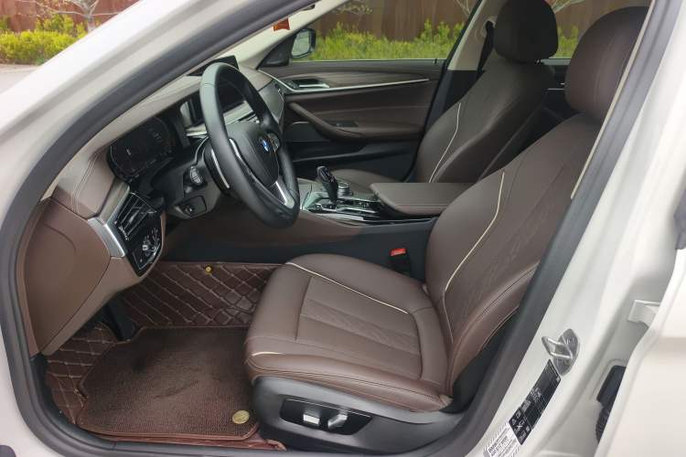 Used BMW 5 Series 2022 Updated 530Li xDrive Luxury Package Interior 1