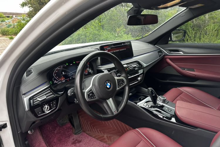 Used BMW 5 Series 2022 Restyled 530Li Leading Edition M Sport Package Interior 1