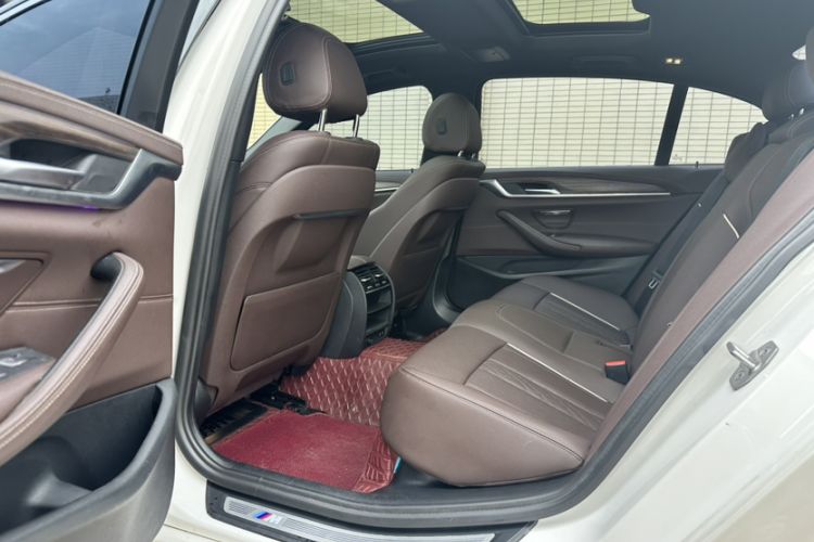 Used BMW 5 Series 2022 Restyled 530Li Leading Edition M Sport Package Interior 1