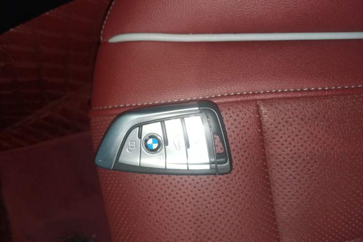 Used BMW 5 Series 2022 Second Facelift 525Li M Sport Package Interior 1