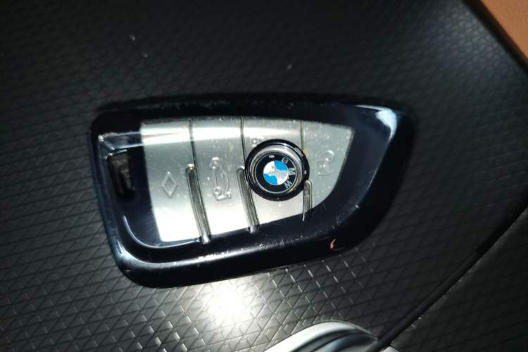 Used BMW 5 Series 2022 Restyled 525i M Sport Package Interior 1