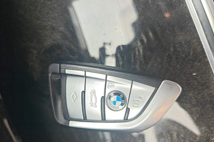 Used BMW 5 Series 2022 Second Facelift 525Li M Sport Package Interior 1