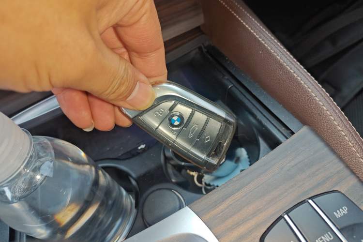 Used BMW 5 Series 2022 Second Facelift 530Li Luxury Edition Premium Package Interior 1