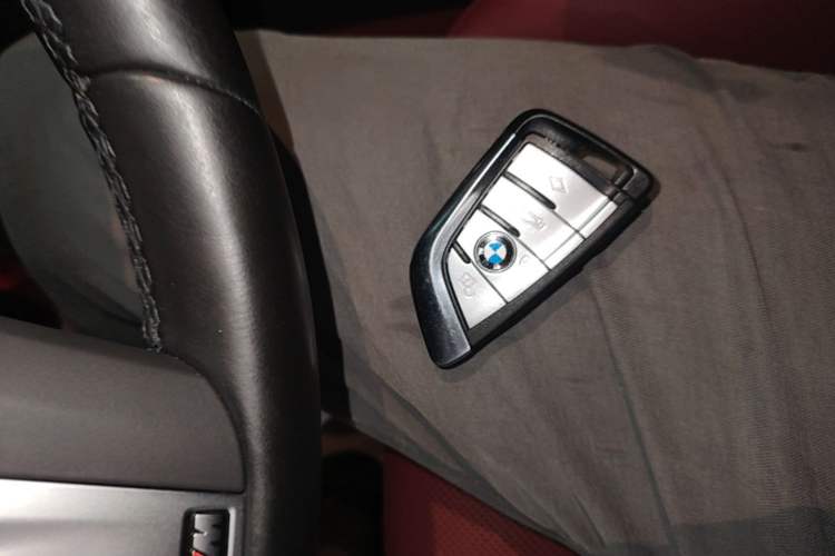 Used BMW 5 Series 2022 Second Facelift 525Li M Sport Package Interior 1
