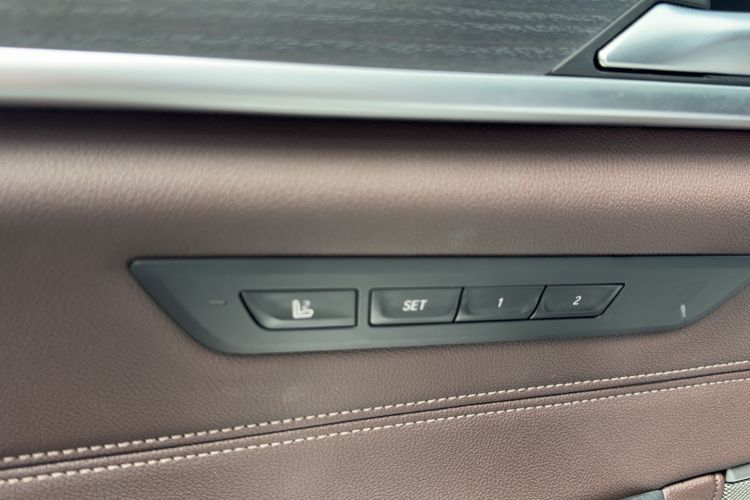 Used BMW 5 Series 2022 Second Facelift 530Li Luxury Version M Sport Package Interior 2