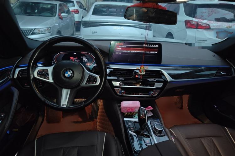 Used BMW 5 Series 2022 Restyled 525Li M Sport Package Interior 2