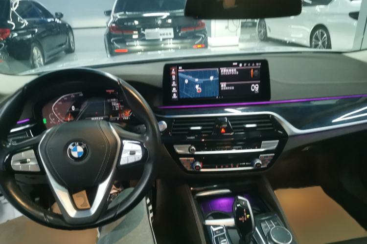 Used BMW 5 Series 2022 Second Facelift 525Li Luxury Package Interior 2