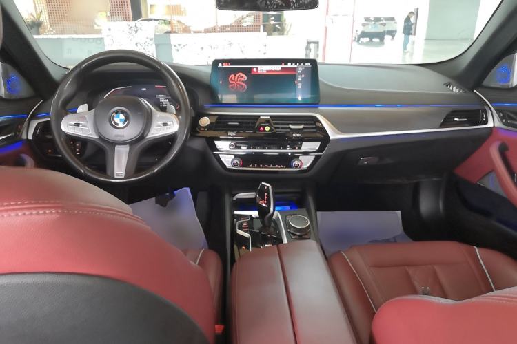 Used BMW 5 Series 2022 Second Facelift 530Li Leading Edition M Sport Package Interior 2