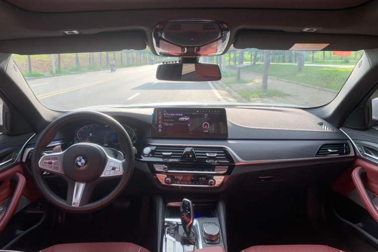 Used BMW 5 Series 2022 Second Facelift 530Li Leading Edition M Sport Package Interior 2