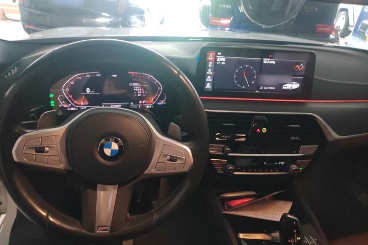 Used BMW 5 Series 2022 Second Facelift 530Li xDrive M Sport Package Interior 3