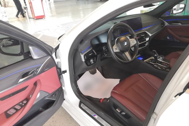 Used BMW 5 Series 2022 Second Facelift 530Li Leading Edition M Sport Package Interior 3