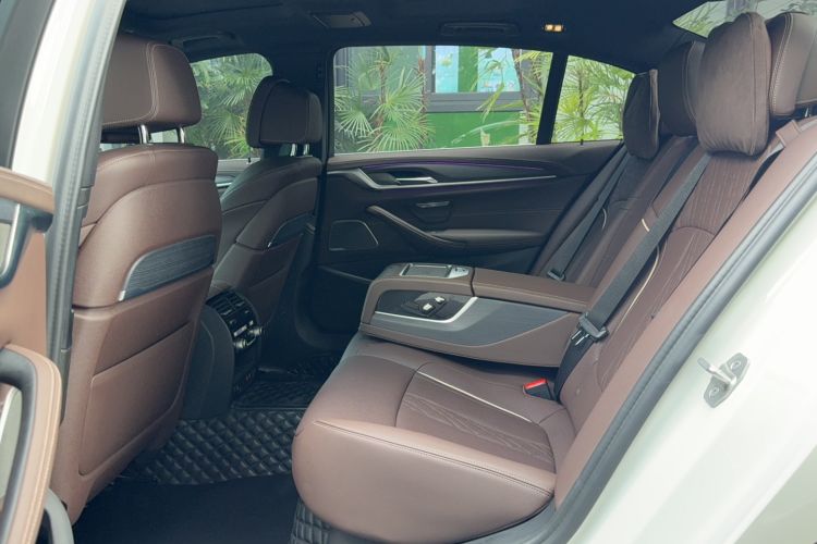 Used BMW 5 Series 2022 Second Facelift 530Li Luxury Version M Sport Package Interior 5