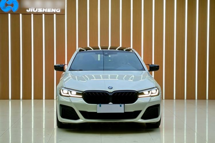 Used BMW 5 Series 2022 525Li M Sport Package Interior 5