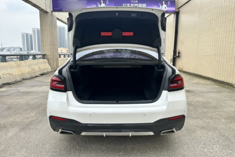 Used BMW 5 Series 2022 Restyled 530Li Leading Edition M Sport Package Interior 5