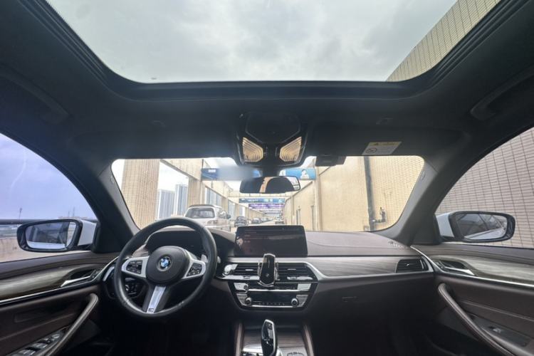 Used BMW 5 Series 2022 Restyled 530Li Leading Edition M Sport Package Interior 6