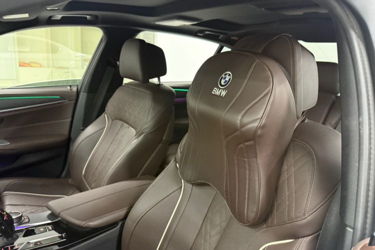 Used BMW 5 Series 2022 Second Facelift 530Li Luxury Version M Sport Package Interior 6