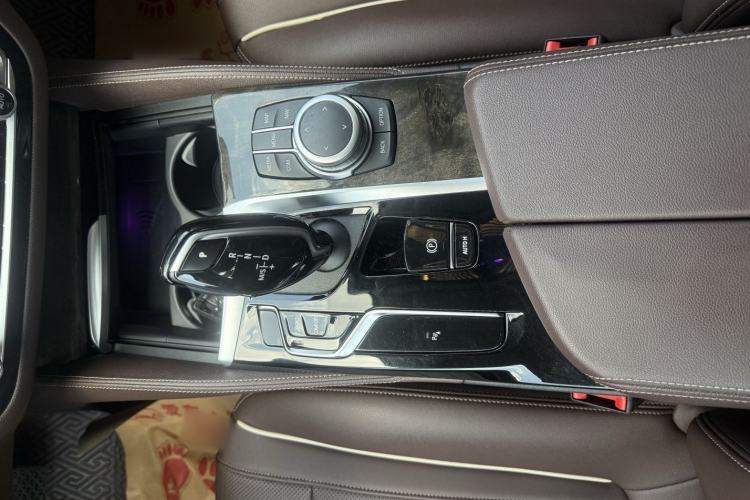 Used BMW 5 Series 2022 Restyled 525Li Luxury Package Interior 6