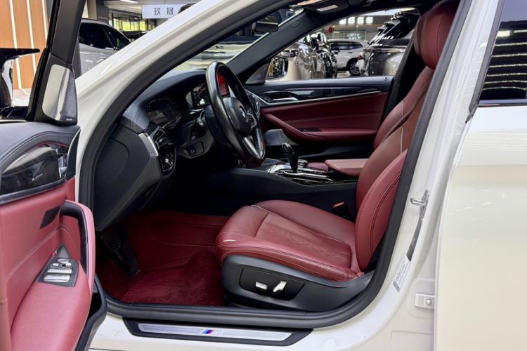 Used BMW 5 Series 2022 525Li M Sport Package Interior 7