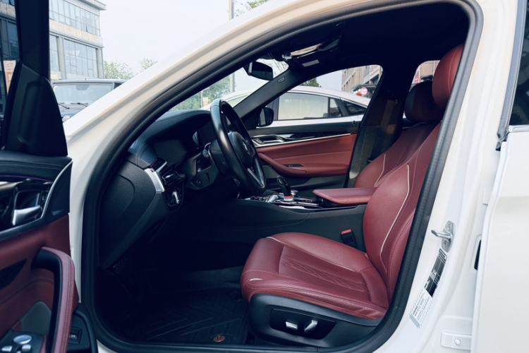 Used BMW 5 Series 2022 Second Facelift 525Li M Sport Package Interior 7