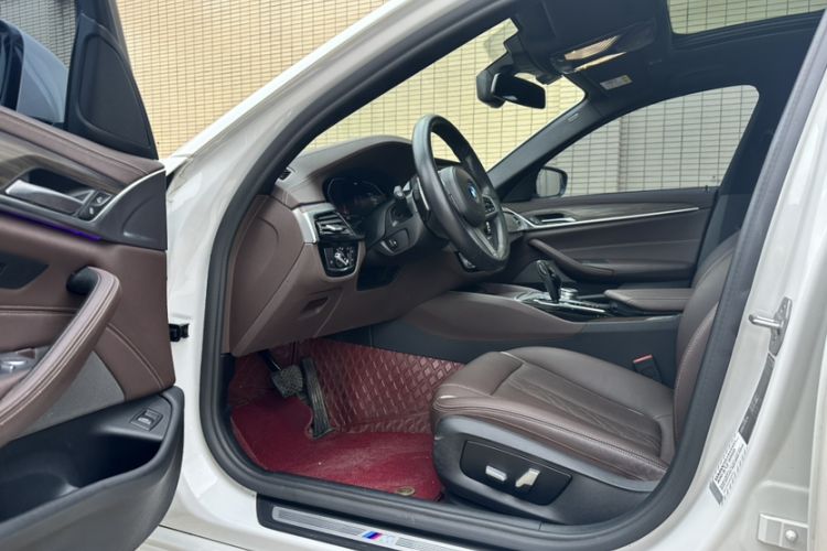 Used BMW 5 Series 2022 Restyled 530Li Leading Edition M Sport Package Interior 7