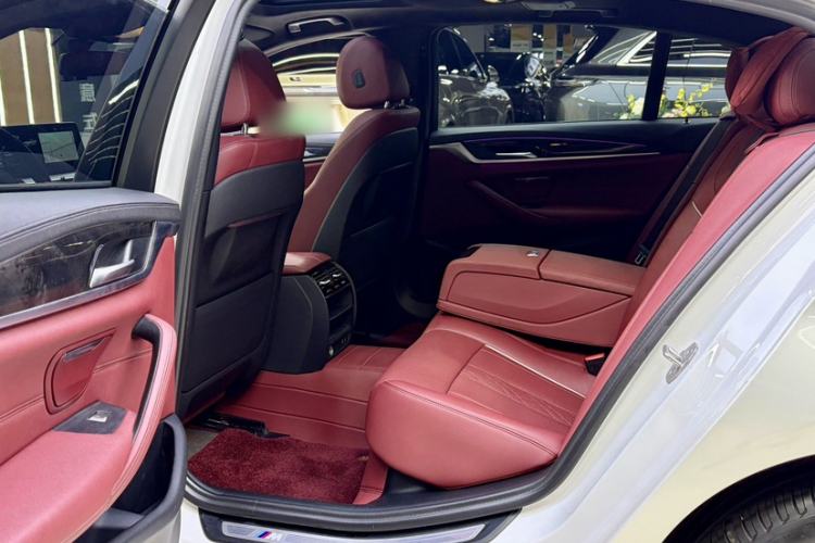 Used BMW 5 Series 2022 525Li M Sport Package Interior 8