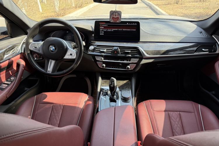 Used BMW 5 Series 2022 Second Facelift 525Li M Sport Package Interior 8