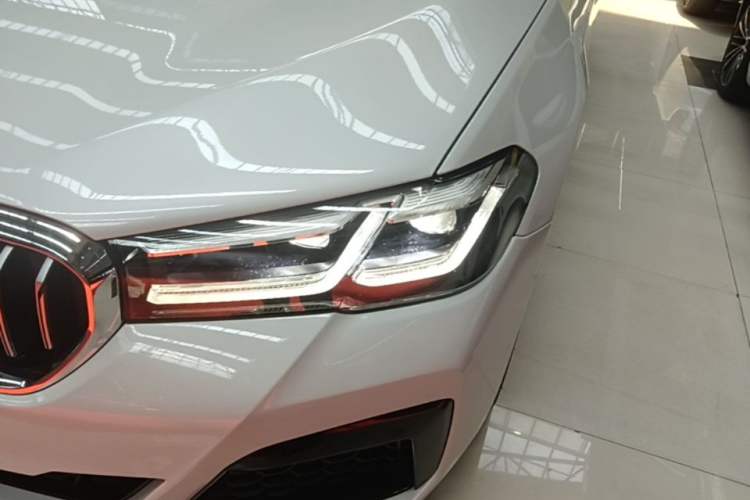 Used BMW 5 Series 2022 Second Facelift 530Li Leading Edition M Sport Package Left Front Headlight