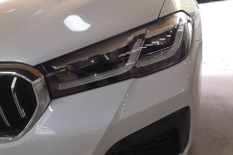 Used BMW 5 Series 2022 Second Facelift 530Li Leading Edition M Sport Package Left Front Headlight