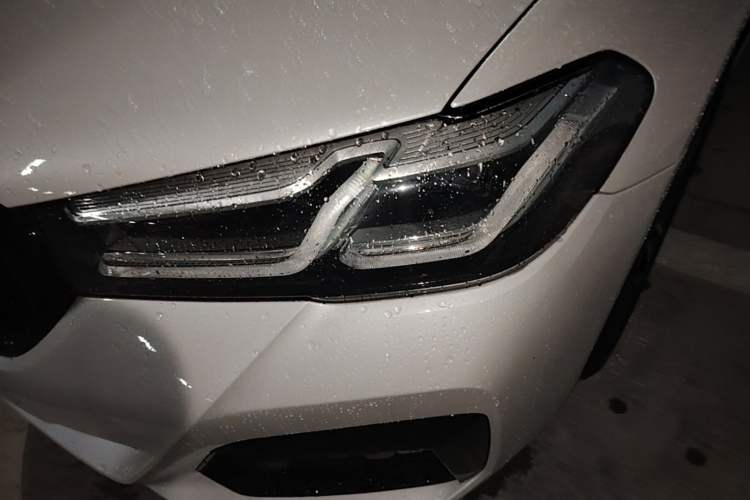 Used BMW 5 Series 2022 Second Facelift 530Li Leading Edition M Sport Package Left Front Headlight