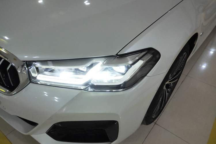 Used BMW 5 Series 2022 Second Facelift 530Li Leading Edition M Sport Package Left Front Headlight