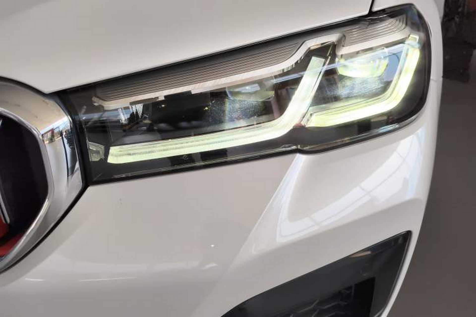 Used BMW 5 Series 2022 Second Facelift 530Li Luxury Version M Sport Package Left Front Headlight