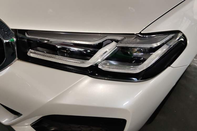 Used BMW 5 Series 2022 525Li M Sport Package Left Front Headlight