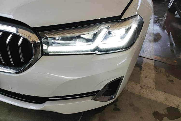 Used BMW 5 Series 2022 Restyled 525Li Luxury Package Left Front Headlight