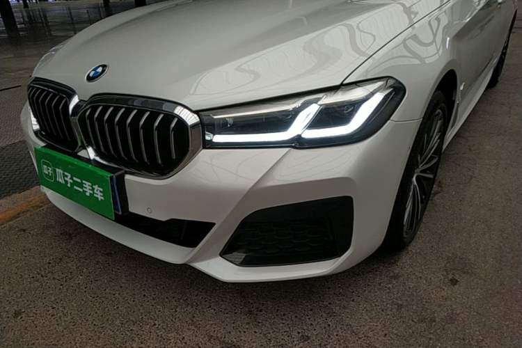 Used BMW 5 Series 2022 530Li Leading Model M Sport Package Left Front Headlight