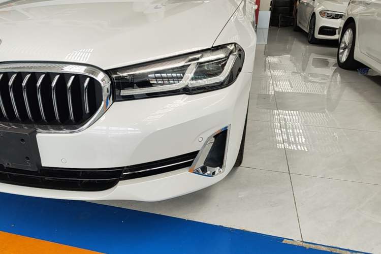Used BMW 5 Series 2022 Restyled 525Li Luxury Package Left Front Headlight