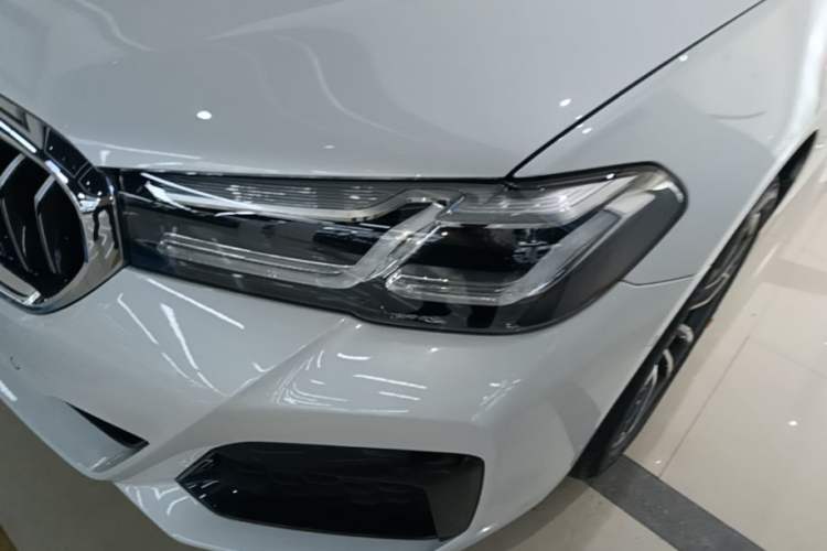 Used BMW 5 Series 2022 Second Facelift 525Li M Sport Package Left Front Headlight