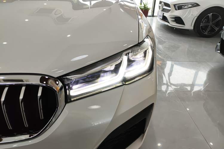 Used BMW 5 Series 2022 Restyled 525Li M Sport Package Left Front Headlight