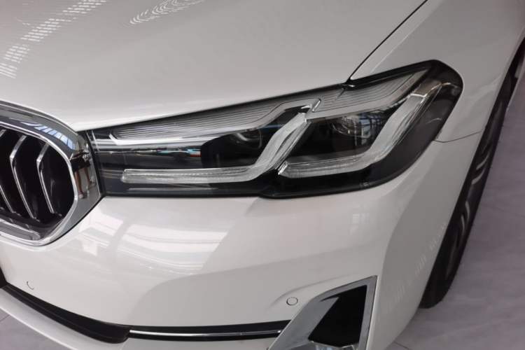 Used BMW 5 Series 2022 Updated 530Li Leading Edition Luxury Package Left Front Headlight