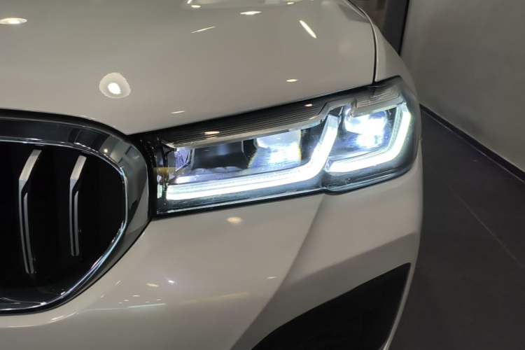 Used BMW 5 Series 2022 Restyled 525Li M Sport Package Left Front Headlight