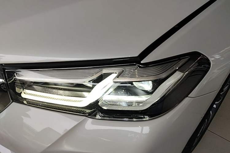Used BMW 5 Series 2022 Second Facelift 525Li M Sport Package Left Front Headlight
