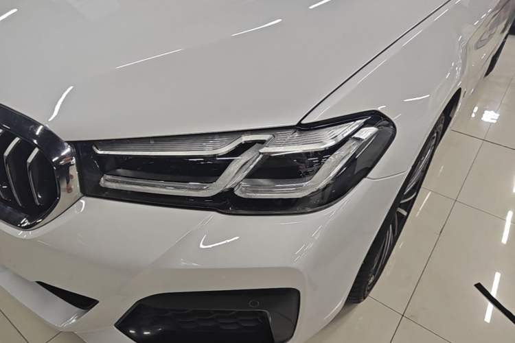 Used BMW 5 Series 2022 Restyled 530Li Leading Edition M Sport Package Left Front Headlight