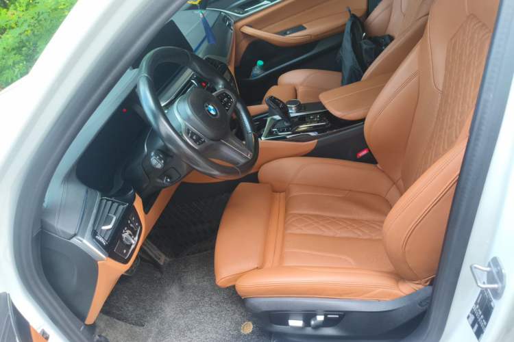 Used BMW 5 Series 2022 525i M Sport Package Left Front Seat