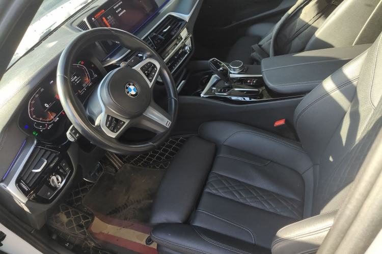 Used BMW 5 Series 2022 Second Facelift 525i M Sport Package Left Front Seat