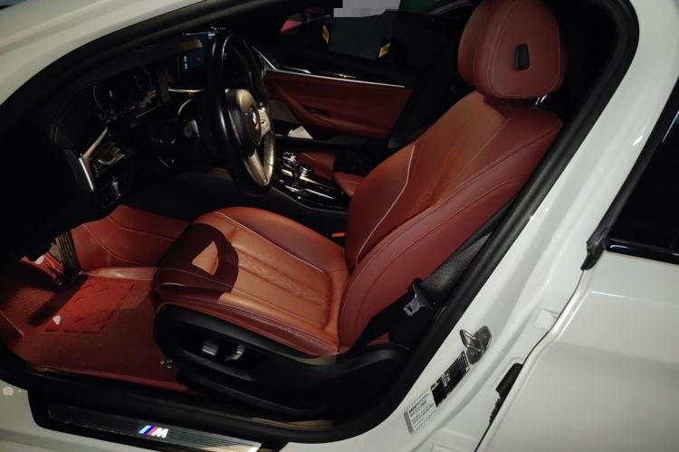 Used BMW 5 Series 2022 Restyled 525Li M Sport Package Left Front Seat